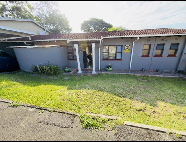 3 BEDROOM TOWNHOUSE FOR SALE IN NEW GERMANY